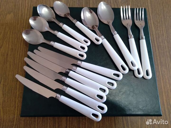 Набор столовых приборов СССР с пластиков. Ручками