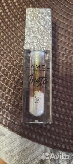 Тени для век