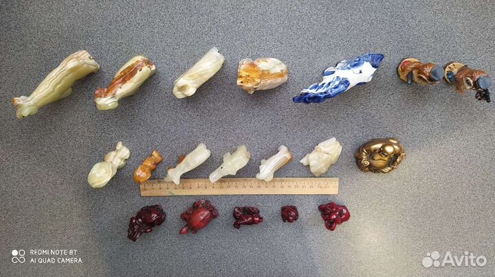 Сувениры из оникса, гжель и др