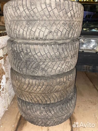 Michelin X-Ice North 4 235/45 R18