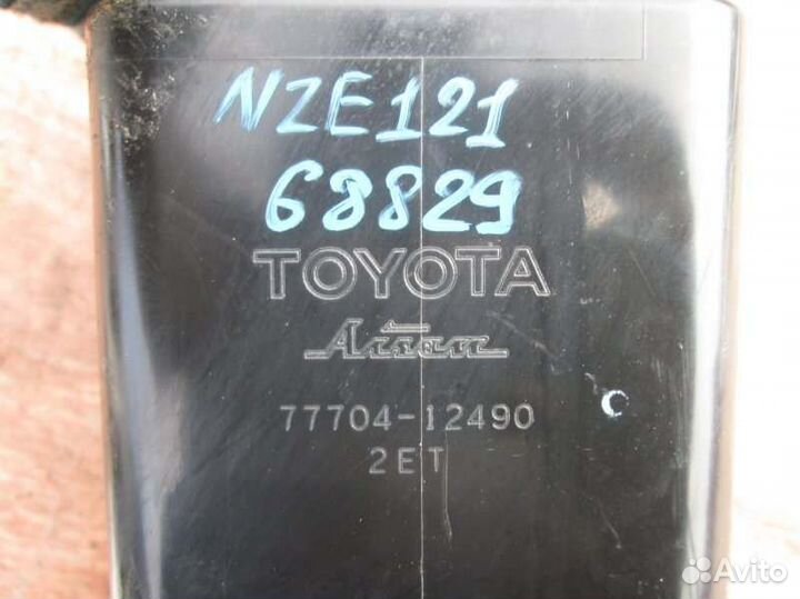 Фильтр паров топлива Toyota Corolla NZE121 1NZ-FE