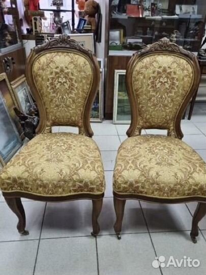 Стулья орех