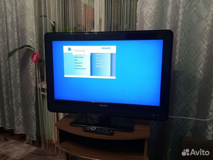 Телевизор Philips 32 дюйма