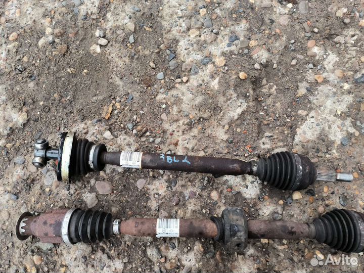 Renault Logan 2 привод левый правый