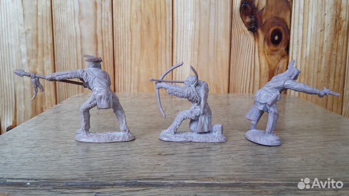 Солдатики Индейцы tssd.сша 2009 г. Набор 7 штук