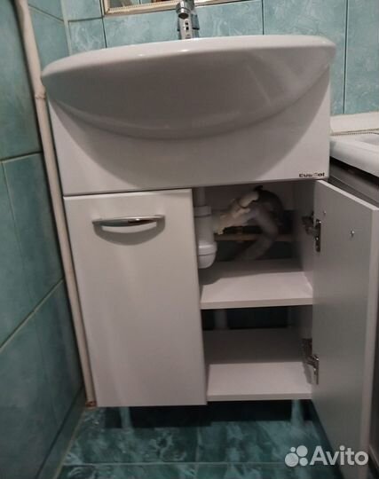 Тумба для ванной с раковиной