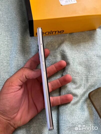 Мобильные телефоны realme 9