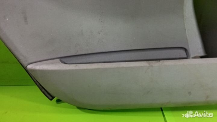 Обшивка двери задней левой для Mitsubishi Grandis