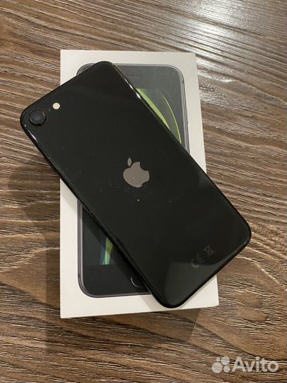 iPhone se 2020 64 gb