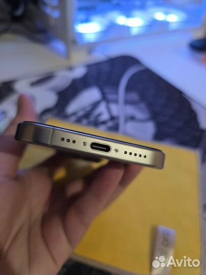 iPhone 15 Pro, 256 ГБ