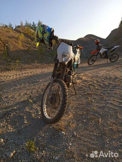Продам эндуро 250