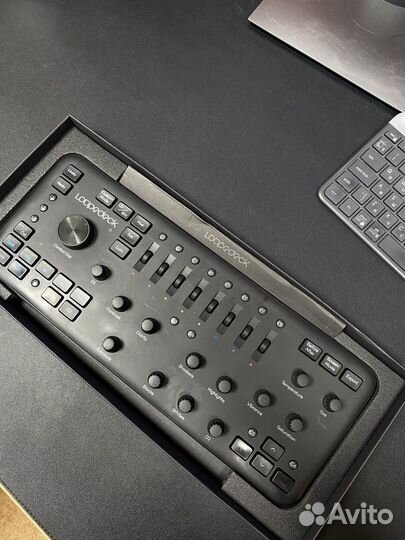 Loupedeck + консоль для обработки фото и видео