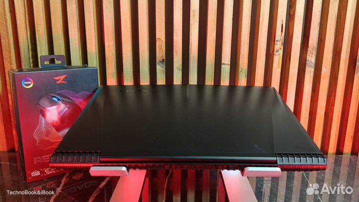 Игровой ноутбук Lenovo Legion Y520-15ikbn