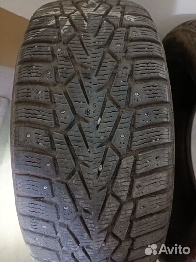 Nokian Tyres Hakkapeliitta 7 215/55 R17 98