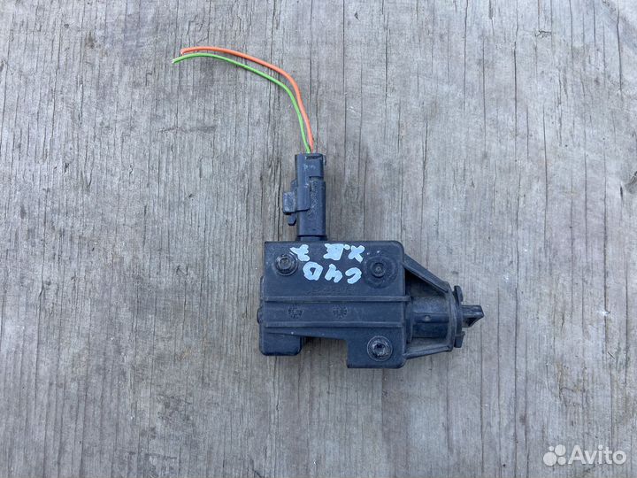 Активатор замка крышки бензобака 9651690280