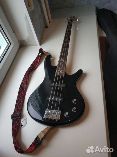 Бас гитара ibanez gsr180