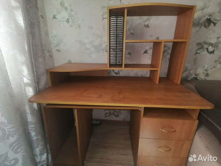 Компьютерный стол бу