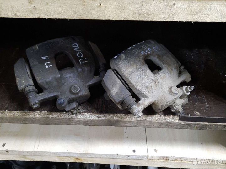 Суппорт передний Фольксваген Поло Седан