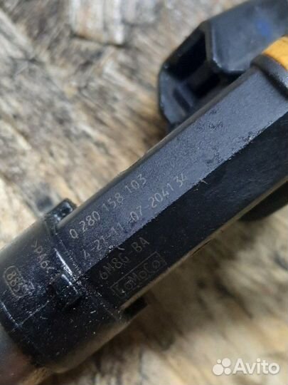 Форсунка Mazda 6 хэтчбэк 5 дв. 2.0 LF17 2008