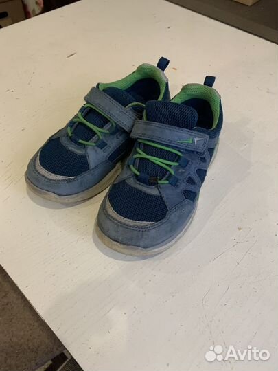 Кроссовки ecco 32