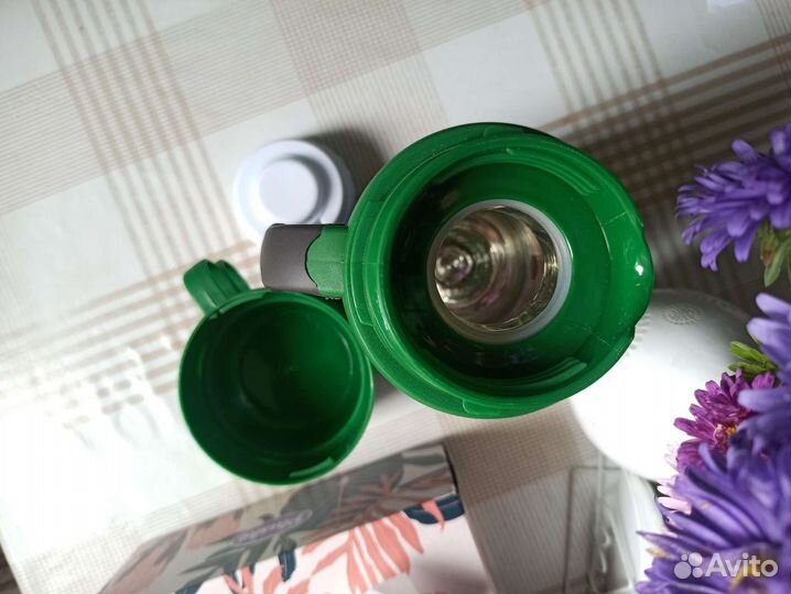 Термос новый, набор для пикника с кружками