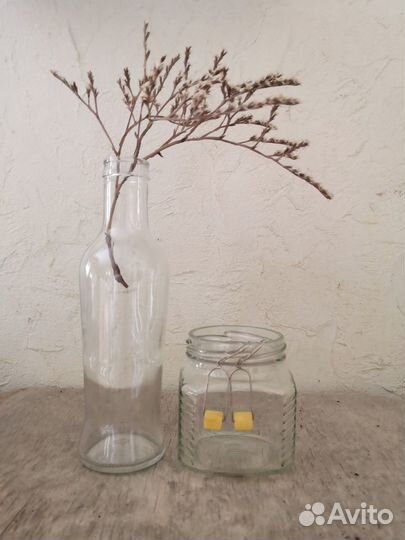 Стеклянная банка с завинчивающейся крышкой