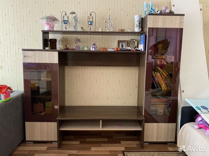 Стенка в гостиную