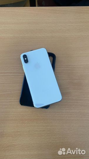 iPhone Xs, 64 ГБ