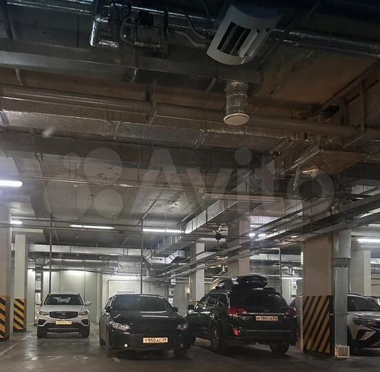 Машиноместо, 10 м²