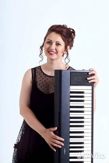 Преподаватель игры на фортепиано,сольфеджио