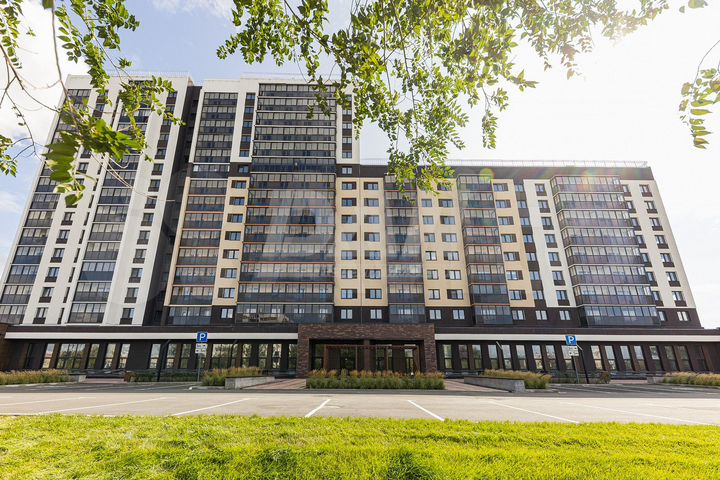 Ресторан, обучающий центр, 300м