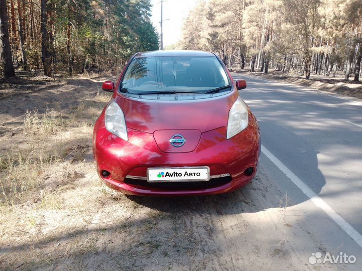 Nissan Leaf AT, 2011, 75 000 км