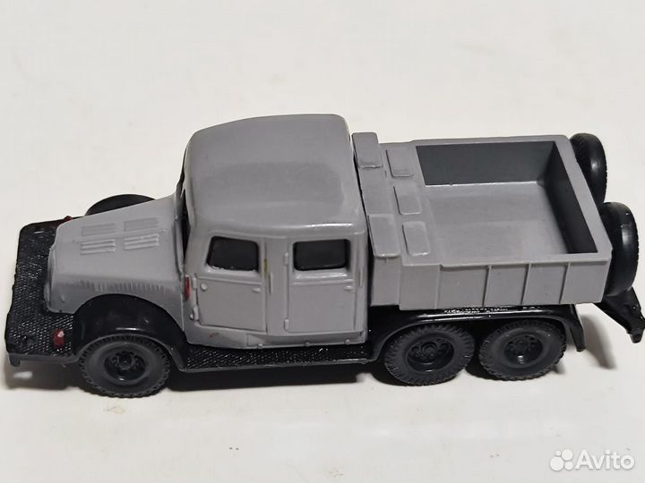 Модель Татра 141 Espewe ГДР 1/87 времени СССР 1980