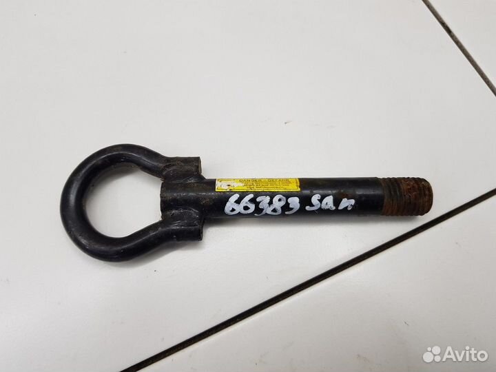 Крюк буксировочный (Renault Sandero)