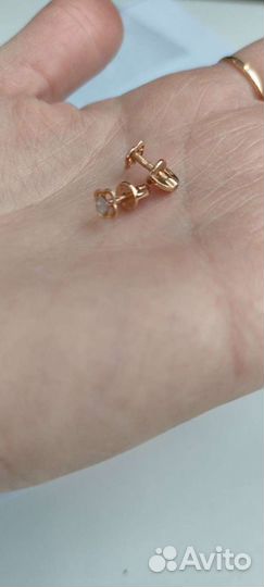 Золотые серьги
