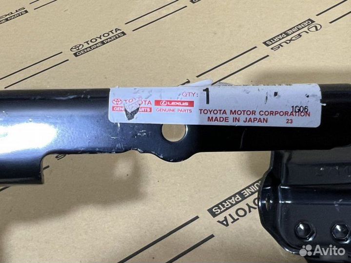 Петли капота Toyota Land Cruiser Prado 150