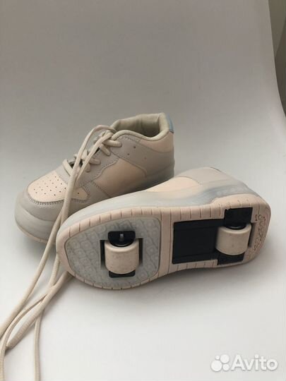 Кроссовки роликовые