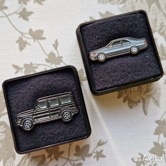 Значки автомобили лимитированная коллекция 17 шт