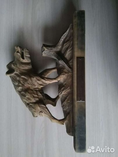 Статуэтка из дерева