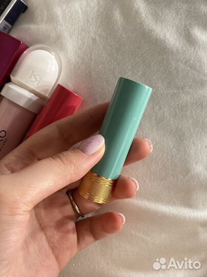 Помада Gucci baume à lèvres Оттенок 2