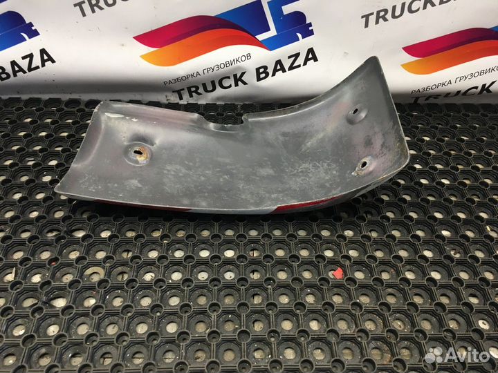 Угол бампера правый Renault Magnum