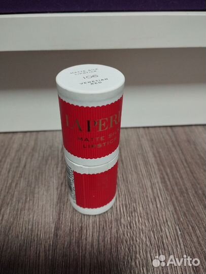 Помада laperla matte silk lipstick