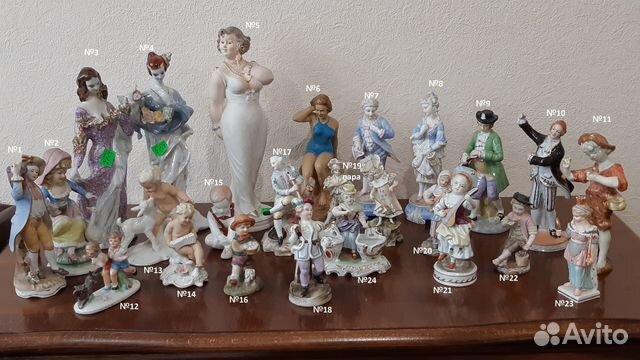 Фарфоровая статуэтка