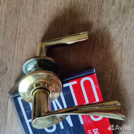 Ручка-защелка дверная межкомнатная