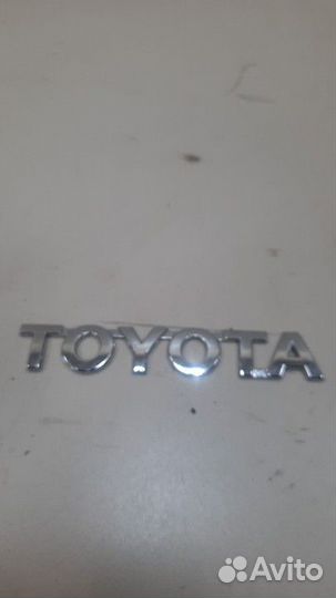 Эмблема Toyota Corolla