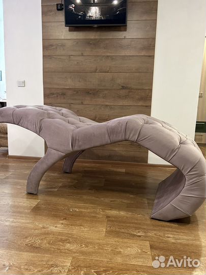 Анатомическая кушетка для наращивания ресниц