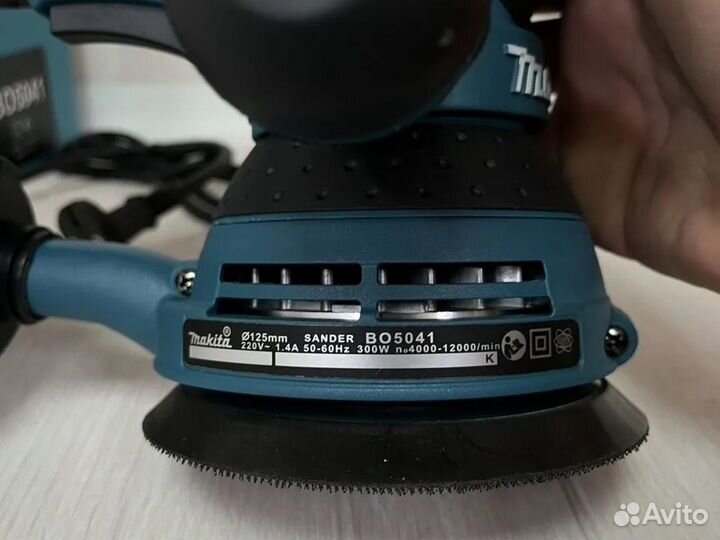 Эксцентриковая шлифмашинка орбитальная Makita