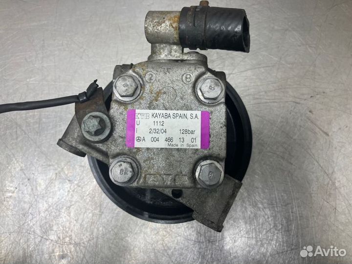 Насос гидроусилителя руля Mercedes C-Class W203