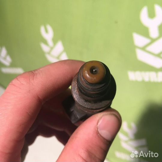 Форсунка инжекторная бмв Е30