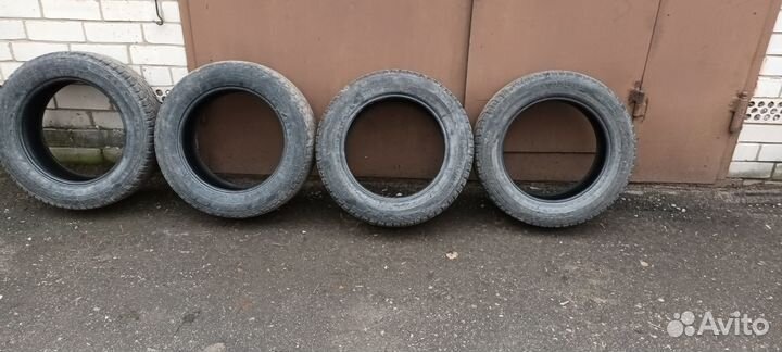 Nokian Tyres Hakkapeliitta SUV 225/60 R17